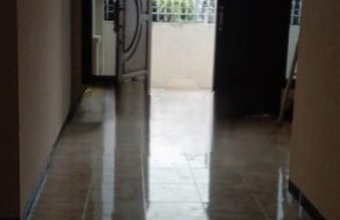 Rumah Dijual di Kedung Baruk, Surabaya, LB 144m², Harga Terbaik!
