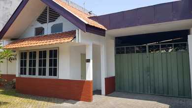 Dijual rumah Mewah di Tenggilis Mejoyo, Surabaya - LT 420m²
