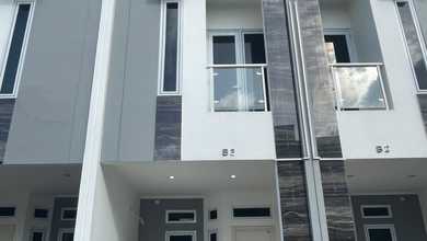 Jual Rumah Strategis di Jatinegara, Jakarta Timur - LT 40m²