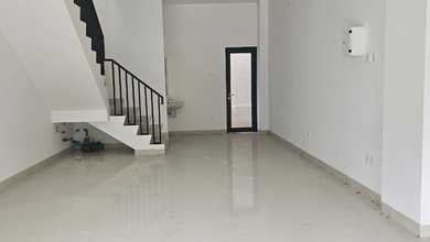 Disewakan Ruko 3 Lantai di Bsd, Tangerang Selatan