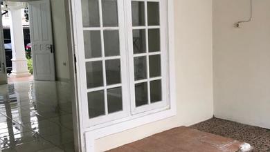 Dikontrakkan Rumah Murah di BSD, Tangerang Selatan, LT 160m²