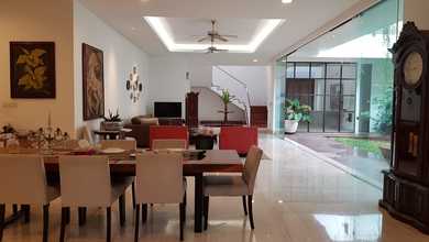 Rumah Area Premium Kemang, Jakarta Selatan - Harga Menarik 17,5 Miliar