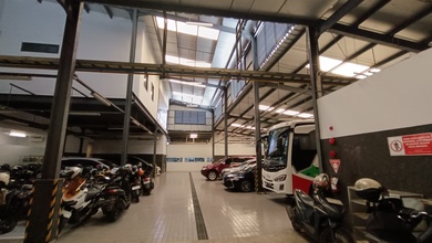 Di Sewakan Ex Showroom Mobil Alam Sutera Siap Pakai