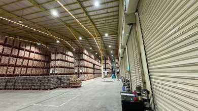 Di Sewakan Gudang Cikarang Timur Strategis Jarang Ada, Free Racking 6000 Pasang