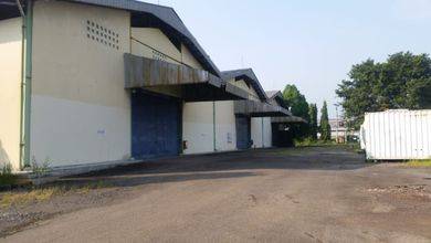 Gudang Siap Pakai Cileungsi Bogor Loading Dock Akses 40feet