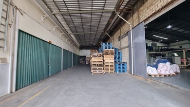 Gudang Di Jln Raya Narogong Bekasi Lokasi Pinggir Jalan Raya