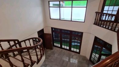 Sewa Rumah Favorit di Kebayoran Baru, Jakarta Selatan, Harga Terjangkau