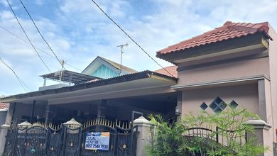 Dijual Rumah Nyaman di Bekasi, Bekasi - LT 155m²