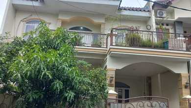 Hunian Mewah di Kawasan Cibubur, Bekasi, LB 200m², Harga 2,8 Miliar