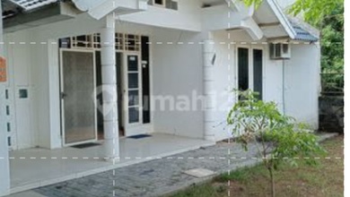Kesempatan Rumah di Semarang Barat, Semarang, LB 200m², Harga 2 Miliar
