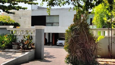 Hotel Pinggir Jalan Raya Semarang Selatan