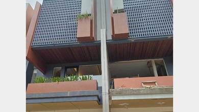 Rumah Elegan di Permata Buana, Jakarta Barat, 4 Kamar Tidur, LT 60m²