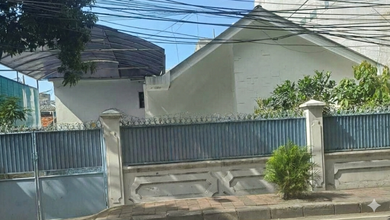For Sale rumah Eksklusif di Tanjung Duren, Jakarta Barat - LT 375m²