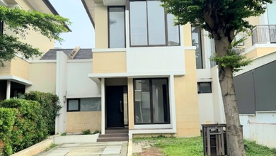 Hunian Elegan di BSD, Tangerang Selatan, 3 Kamar Tidur, LT 160m²