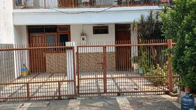 Rumah Elite di Kawasan Pulomas, Jakarta Timur, LB 170m², Harga 3,8 Miliar