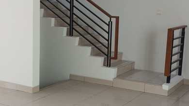 Penawaran Eksklusif, rumah Mewah di Summarecon Bekasi, Bekasi, LB 149m²