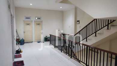 Dijual  Ruko Mega Boulevard4 lantai Harapan Indah KHI Bekasi