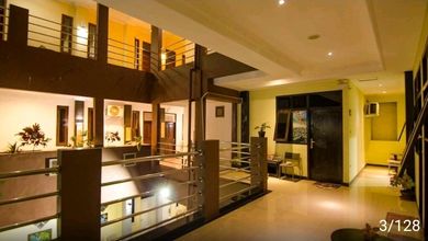 Dijual Hotel Berjalan