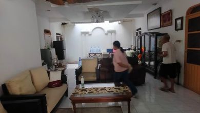 Rumah Prestisius di Kawasan Cempaka Putih, Jakarta Pusat, LB 200m², Harga 4 Miliar