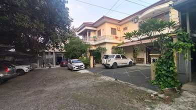 Penawaran Eksklusif, rumah Prestisius di Kramat Jati, Jakarta Timur, LB 514m²