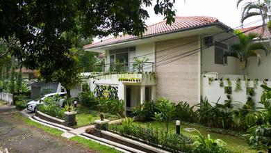 Rumah Elegan di Cilandak, Jakarta Selatan, 4 KT, LT 632m²