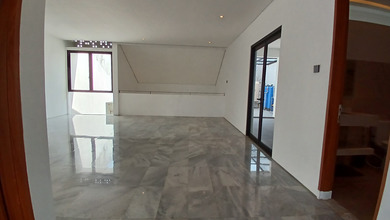 Rumah Area Luxury Joglo, Jakarta Barat - Harga Menarik 7,25 Miliar