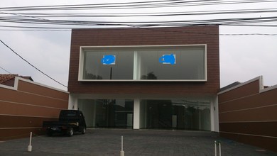 Ruko Parkir Luas untuk Kantor Eksklusif di Jagakarsa, Jaksel