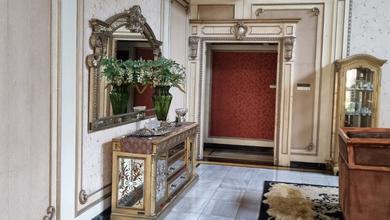 Disewakan Rumah Siap Huni di Menteng, Jakarta Pusat, LT 971m²