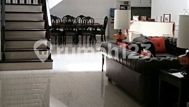 Penawaran Eksklusif, rumah Prestisius di Menteng, Jakarta Pusat, LB 287m²