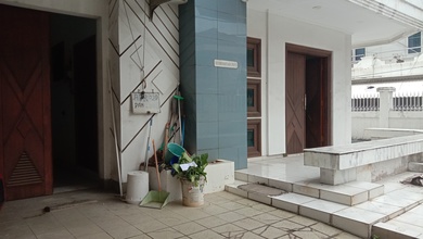 Rumah Elegan di Cideng, Jakarta Pusat, 3 KT, LT 372m²