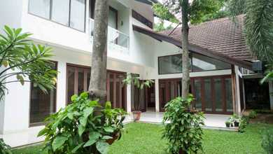 Hunian Elite di Kawasan Kemang, Jakarta Selatan, LB 1400m², Harga 28 Miliar