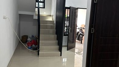 Rumah Dijual di Harapan Indah, Bekasi, LB 80m², Harga Terbaik!