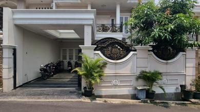 Kesempatan Eksklusif, rumah Prestisius di Pesanggrahan, Jakarta Selatan, LB 300m²