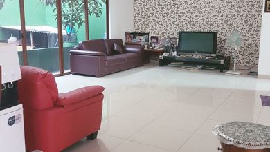 Rumah Mewah di Cakung, Jakarta Timur, 5 Kamar Tidur, LT 198m²