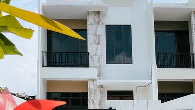 Properti Siap Pakai di Kawasan Harapan Indah, Bekasi, LT 81m²