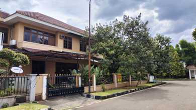 Rumah Prestisius di Kawasan Pulo Gadung, Jakarta Timur, LB 258m², Harga 9 Miliar