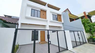 Dijual Rumah Strategis di Harapan Indah, Bekasi - LT 106m²