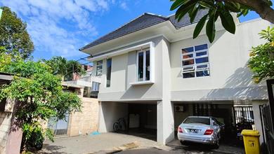 Rumah Area Premium Pejaten, Jakarta Selatan - Harga Terbaik 13,5 Miliar