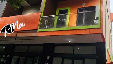 Disewakan Ruko Hook, Rapi. Siap Pakai untuk Usaha & Kantor