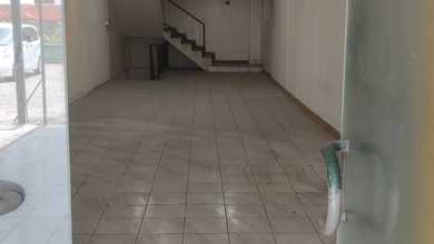 Disewakan Ruko Baru Renovasi dengan Bangunan yang Rapih di Ciracas Jakarta