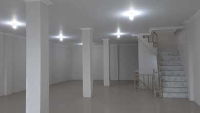 Disewakan 1Unit Gedung Bagus Sangat Strategis Dipinggir Jalan Raya Bekasi Barat