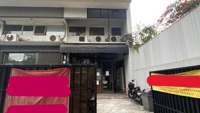 Ruko Bagus 3,5 Lantai Lokasi Strategis di Gandaria, Jakarta Selatan