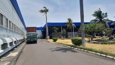 Gudang Luas 35.534 M2 Lokasi Strategis di Jalan Raya Bekasi Kecamatan Medan Satria Kota Bekasi - Jawa Barat