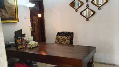 Ruang Usaha 3 Lantai + Rooftop Siap Huni Lokasi Strategis di Kemang, Jakarta Selatan