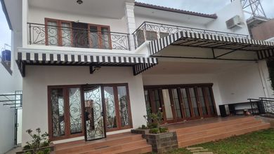 Rumah Strategis untuk Disewakan di Kemang, Jakarta Selatan, Harga 900 Juta /tahun