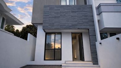 Rumah Elegan di Kalideres, Jakarta Barat, 4 KT, LT 112m²