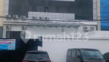 Gudang dan Kantor 4 Lantai Elang Laut Pik