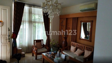 Rumah Area Premium Kebayoran Baru, Jakarta Selatan - Harga Menarik 22 Miliar
