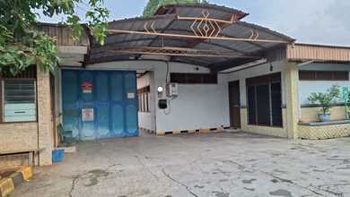 Ruang Usaha Bangunan Ex Percetakan Dekat Jalan Toll Kalimalang