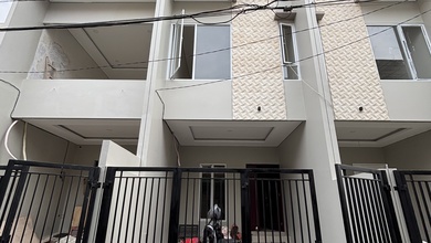 Jual Rumah Strategis di Duri Kepa, Jakarta Barat - LT 60m²